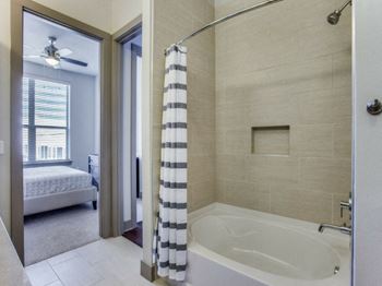 Ceramic tile